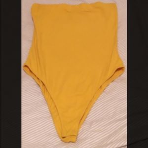🛒2/$15 Stre wear society mustard yellow body suit